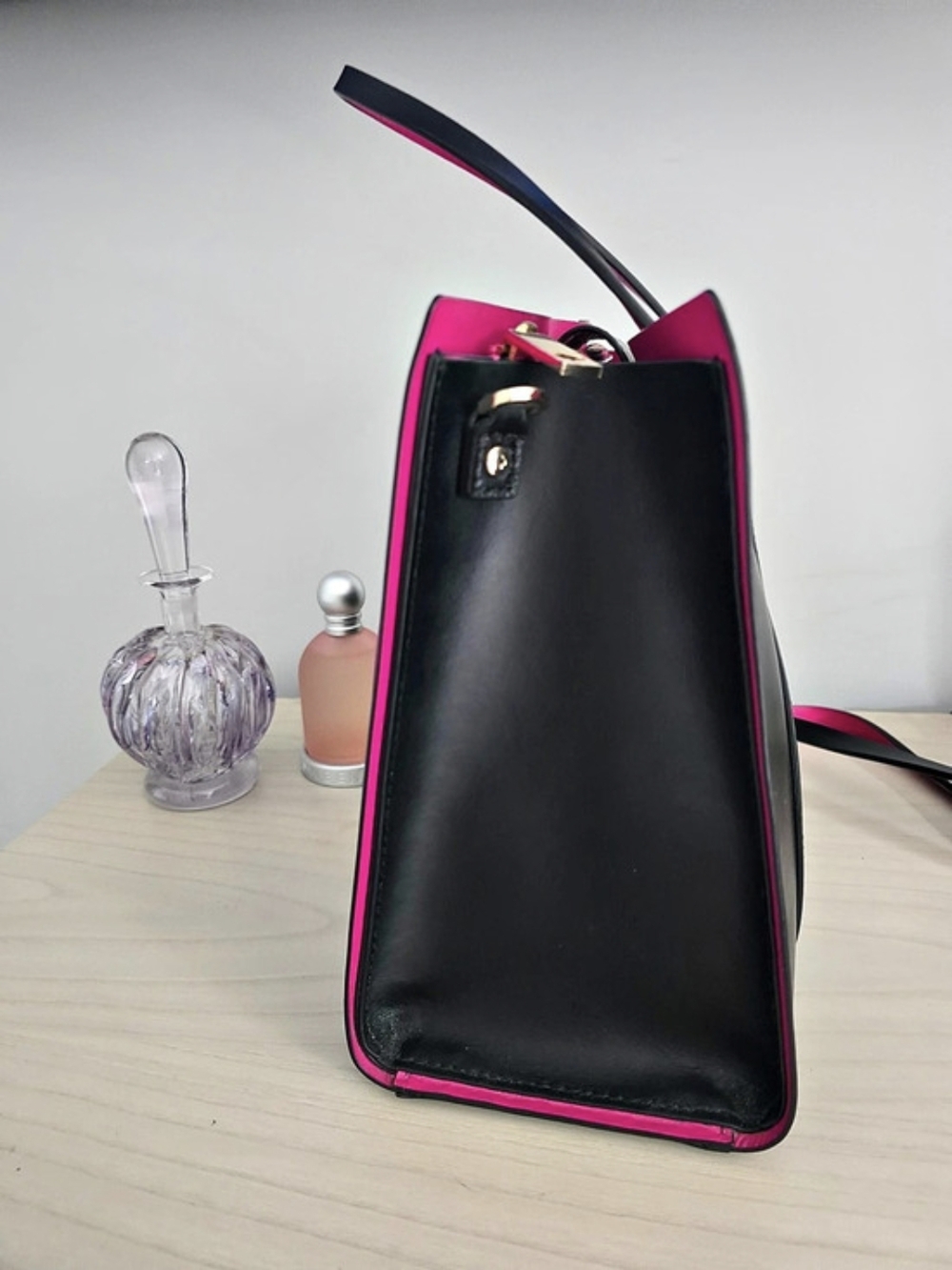 Kate Spade Black & Pink Tote Bag Like New - Picture 5 of 8